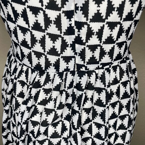 Sweet Rain Black White Aztec Print 3/4 Sleeve Peter Pan Collar Zip Dress Sz Sm - Picture 6 of 12